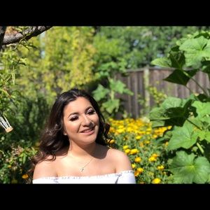 Meet your Posher, Alejandra